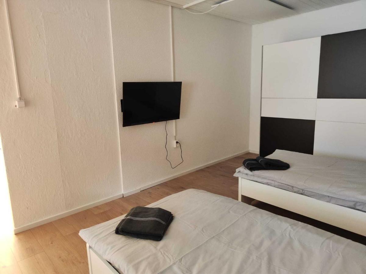 Pension Hsl Graben-Neudorf ภายนอก รูปภาพ