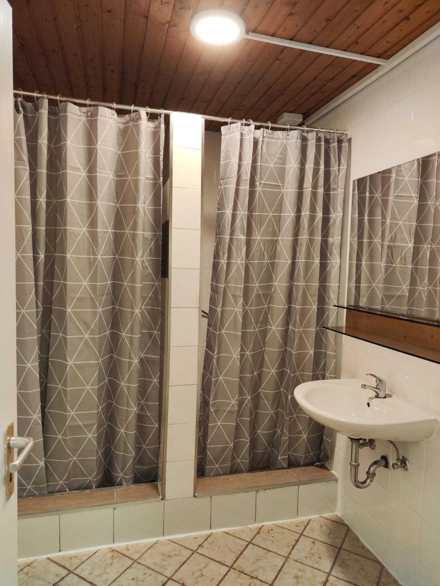 Pension Hsl Graben-Neudorf ภายนอก รูปภาพ